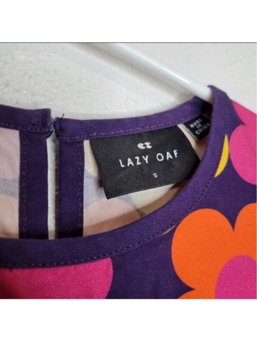 Lazy Oaf '70s Floral Boxy Tee Women's Size Small Retro Colorful Streetwear - Picture 13 of 15